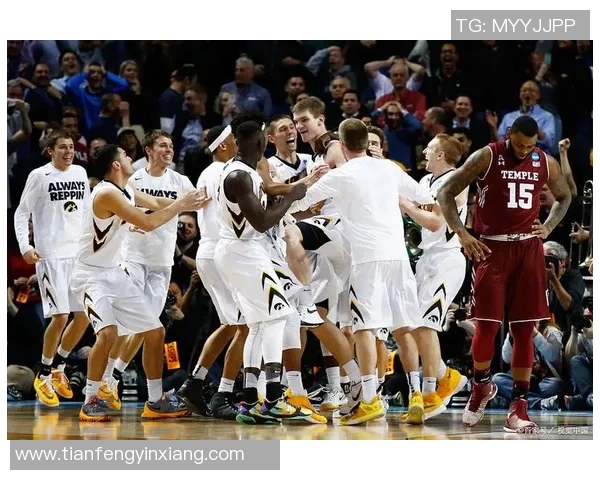 2010年热火对阵火箭精彩全场录像回放及赛后精彩瞬间分析